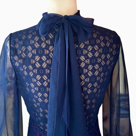 Vintage Union-Made Navy Blue Lace Dress with Sheer Sleeves | EUC | Size XS (0-2) - Picture 7 of 9